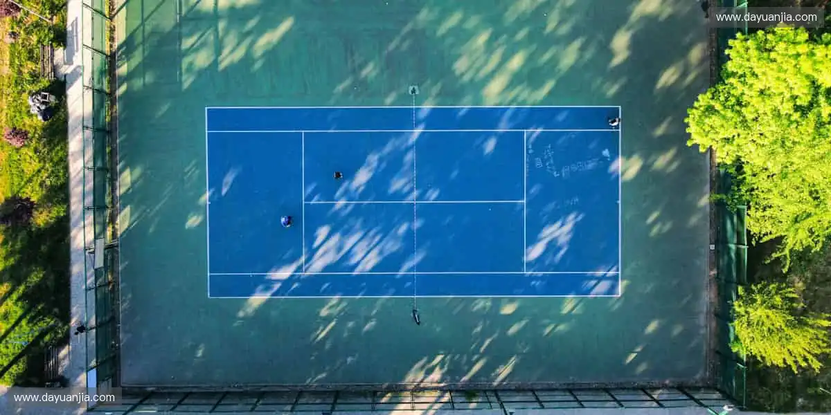 🎥专业解说，带你看透赛场背后的战术密码！🎙️